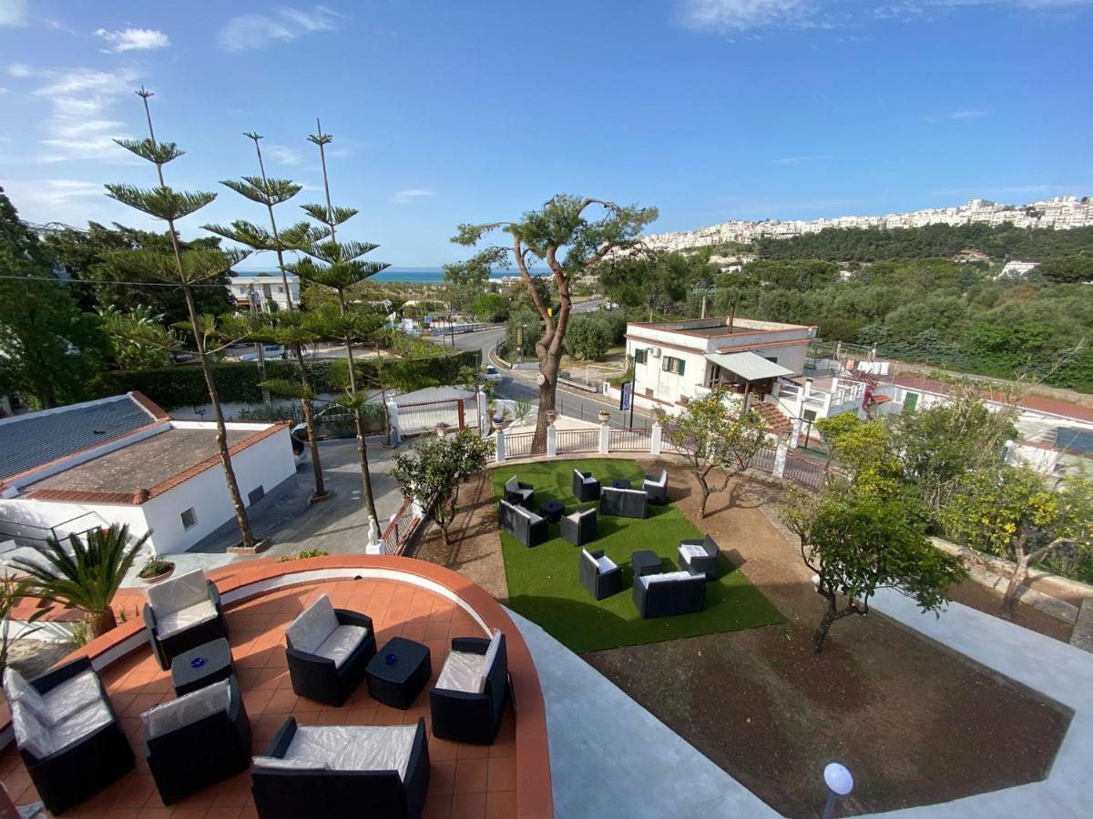 B&B Bella Peschici Exteriör bild